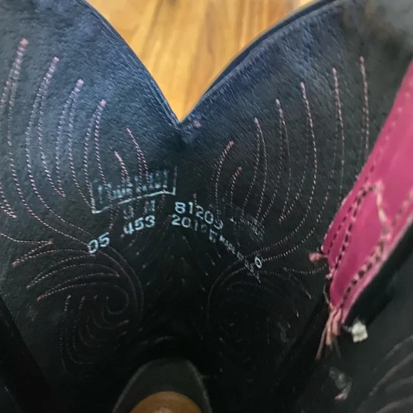 SUPER RARE RASPBERRY PINK COWBOY BOOTS - Picture 10 of 12